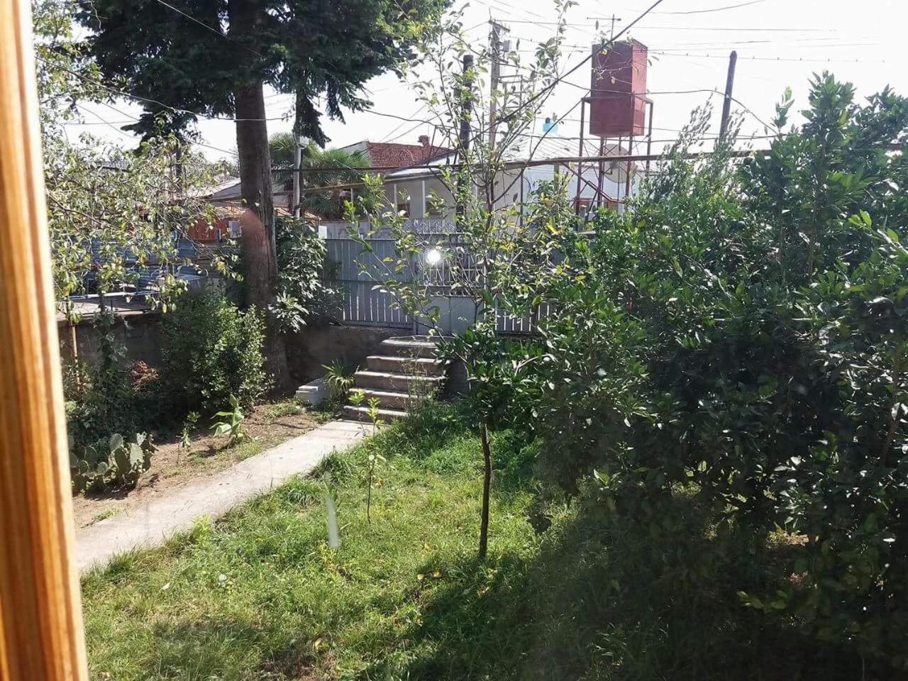 Beruka Guest House Kutaisi Eksteriør bilde